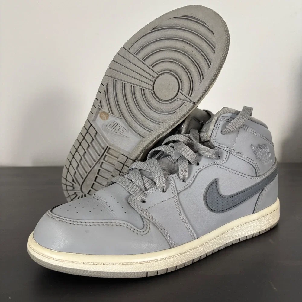 Air Jordan 1 Mid Wolf Grey Aluminum Sneakers Shoes Size 3 Y